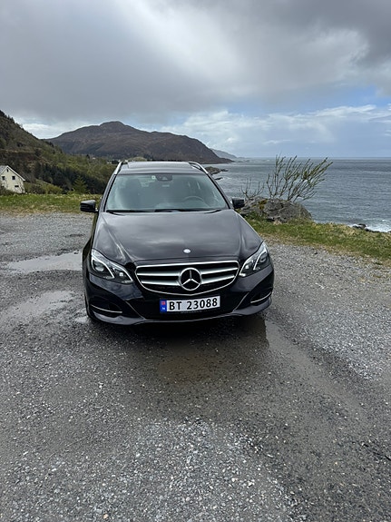 Mercedes-Benz E 250 3 of 23