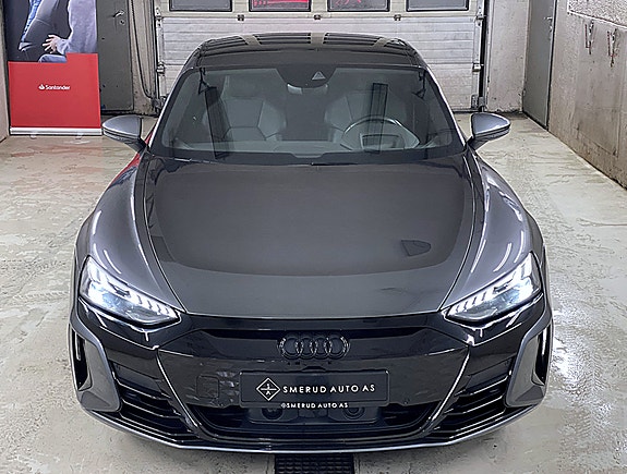 Audi e-tron GT 9 of 28