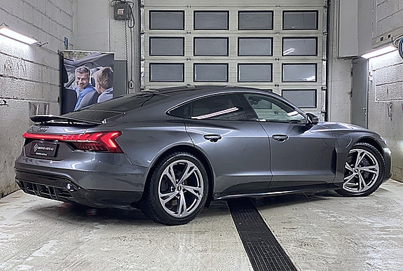 Audi e-tron GT 6 of 28