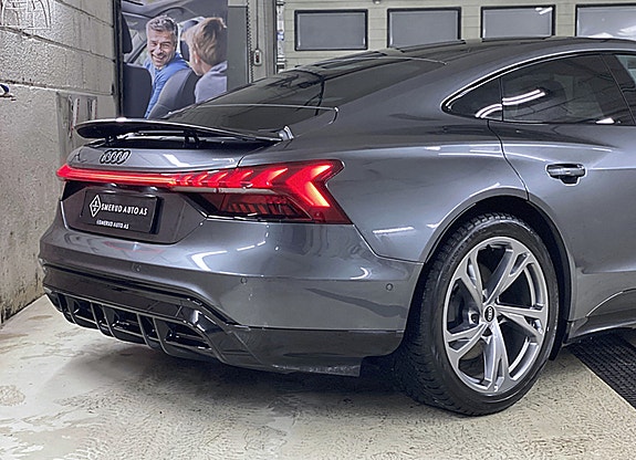 Audi e-tron GT 7 of 28