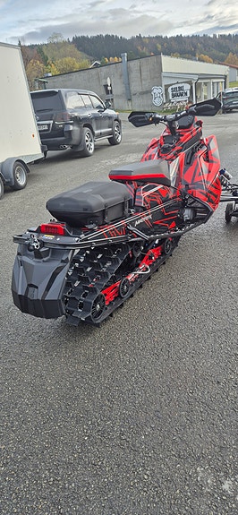 Polaris 850 Switchback Assault Matryx  146 2 of 9