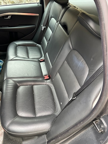 Volvo V70 4 of 6