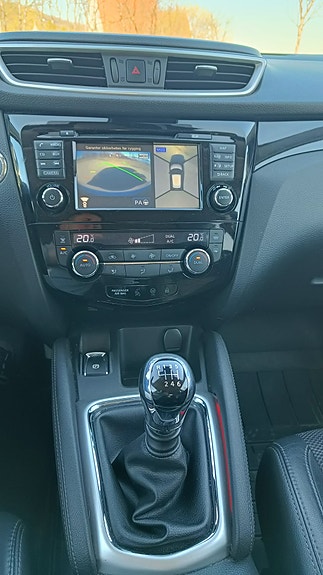 Nissan Qashqai 4 of 5