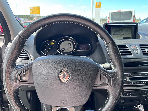 Renault Megane 17 of 19
