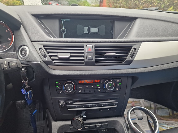BMW X1 3 of 24