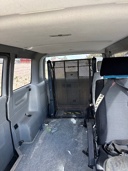 Volkswagen Caravelle 3 of 14