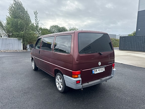 Volkswagen Caravelle 8 of 14