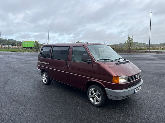 Volkswagen Caravelle 11 of 14
