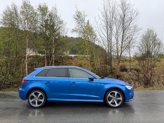 Audi A3 4 of 5