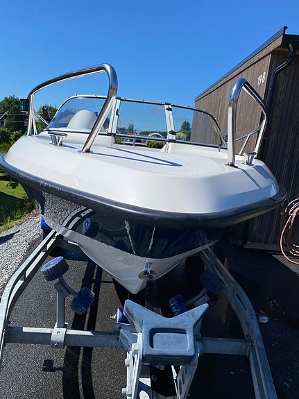 Morgan 5250 Bowrider 17 fot 4 of 5