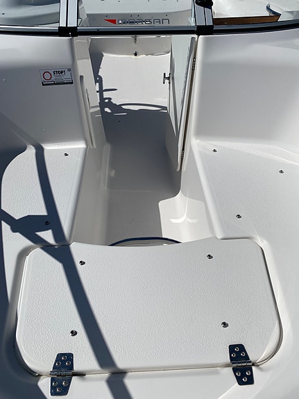 Morgan 5250 Bowrider 17 fot 14 of 30