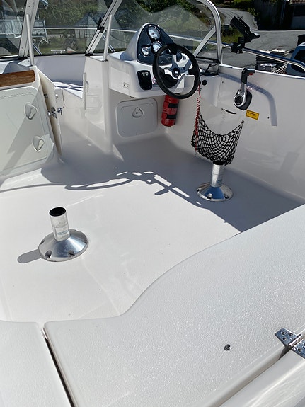 Morgan 5250 Bowrider 17 fot 12 of 30