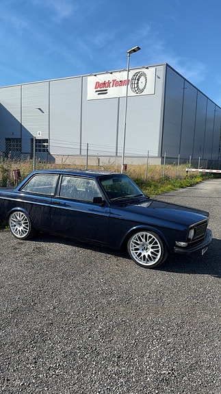 Volvo 142 6 of 13