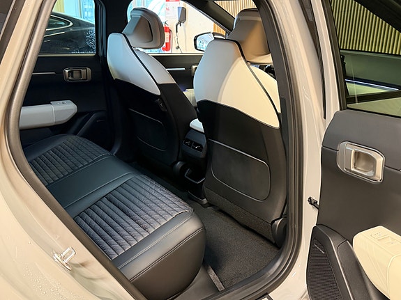 Kia EV4 25 of 30