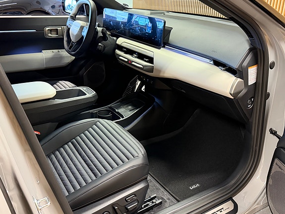 Kia EV4 28 of 30