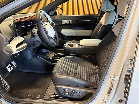 Kia EV4 16 of 30