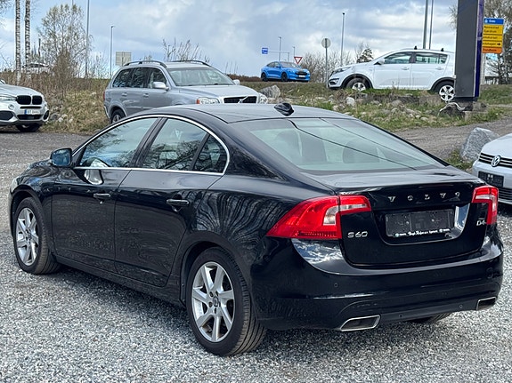 Volvo S60 5 of 5