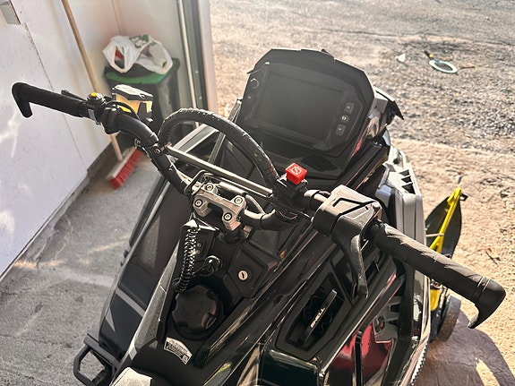 Polaris 850 RMK Khaos Slash 6 of 8