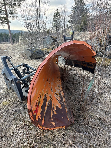 Øveraasen DL285 B