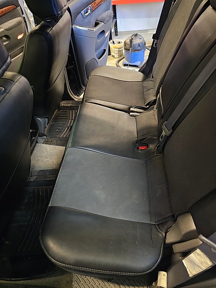 Toyota Land Cruiser 11 of 18