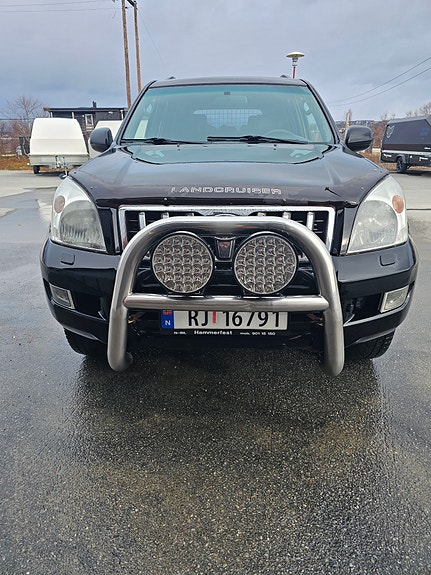 Toyota Land Cruiser 2 of 18