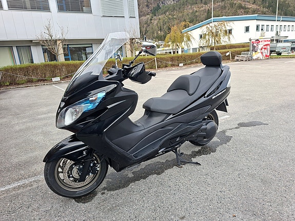 Suzuki AN 400Z Burgman 12 of 13