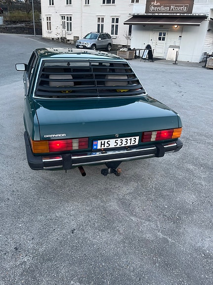 Ford Granada 8 of 12