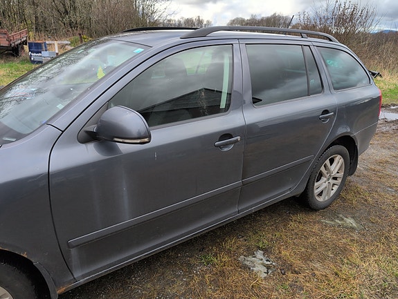 Skoda Octavia 3 of 5