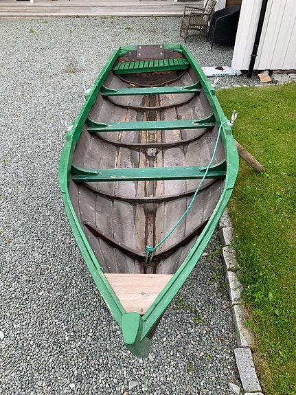 Robåt 8 of 12