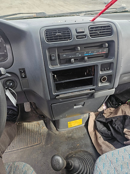 Toyota HiAce 10 of 15