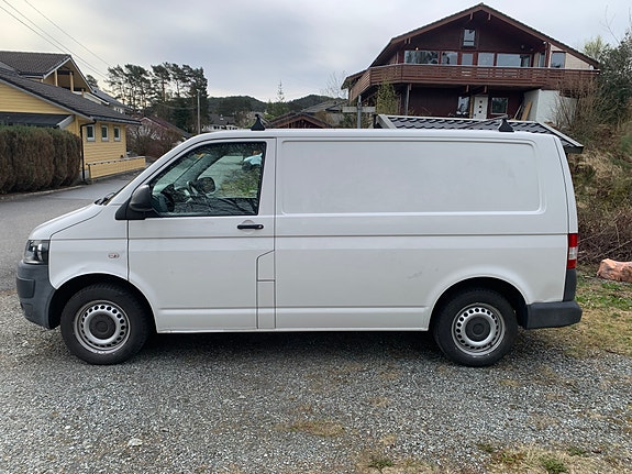 Volkswagen Transporter 3 of 5