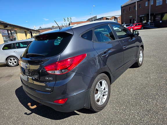 Hyundai ix35 6 of 28