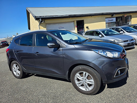 Hyundai ix35 3 of 28