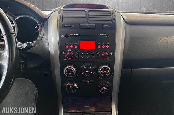 Suzuki Grand Vitara 12 of 13