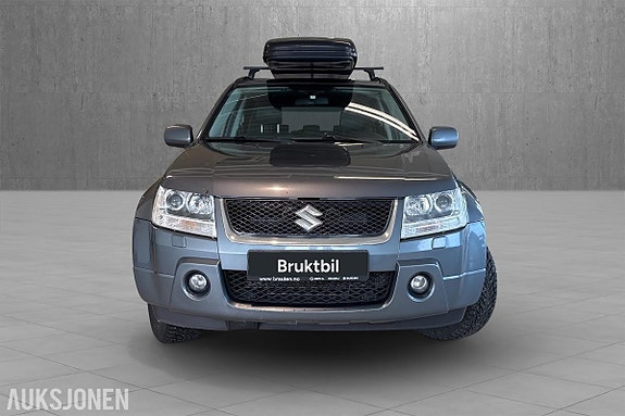 Suzuki Grand Vitara 3 of 13