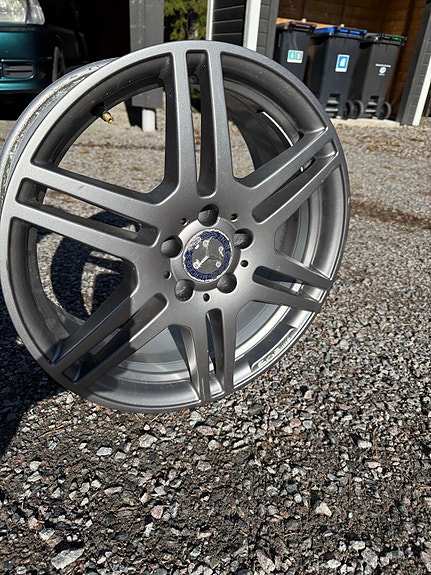 Product image 2 of 9