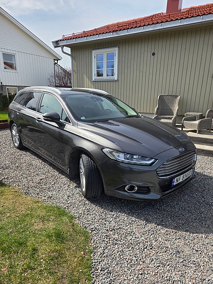 Ford Mondeo 2 of 8