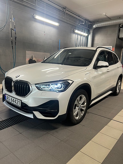 BMW X1 2 of 25
