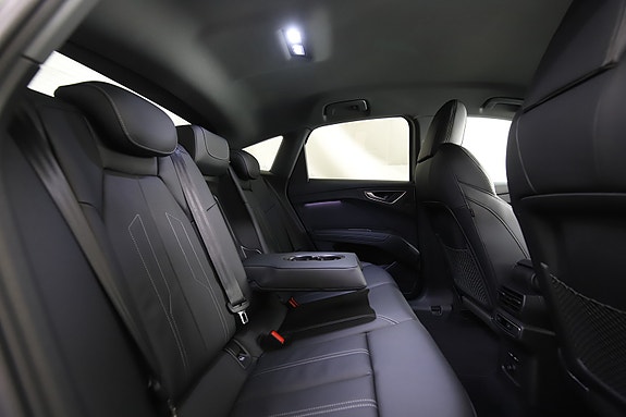 Audi Q4 e-tron 25 of 30
