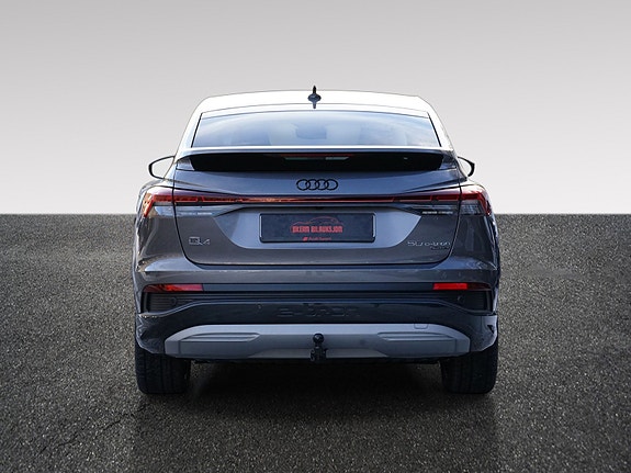 Audi Q4 e-tron 11 of 30