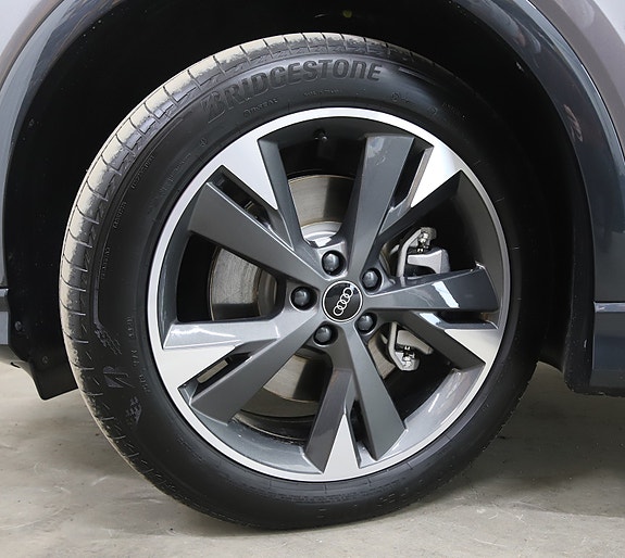 Audi Q4 e-tron 16 of 30