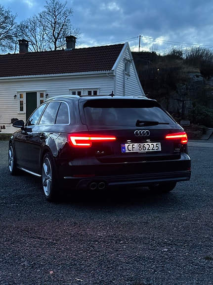 Audi A4 5 of 5