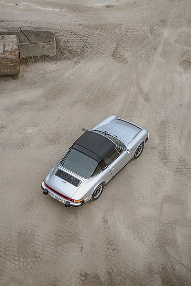 Porsche 911 9 of 19
