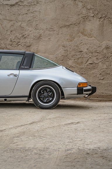 Porsche 911 11 of 19