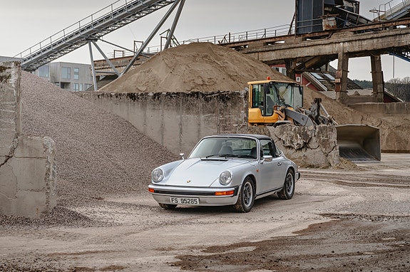 Porsche 911 6 of 19