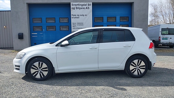 Volkswagen Golf VII 4 of 5
