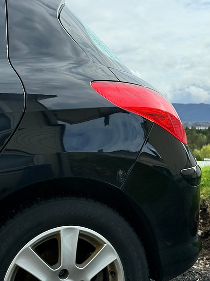 Peugeot 308 9 of 13