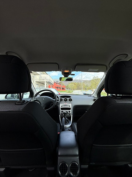 Peugeot 308 5 of 13