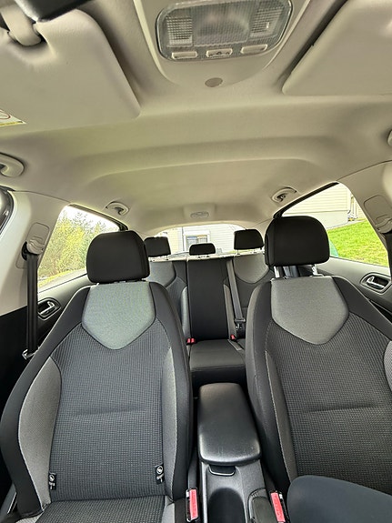 Peugeot 308 7 of 13