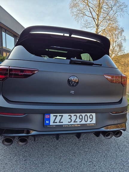 Volkswagen Golf VIII 17 of 22